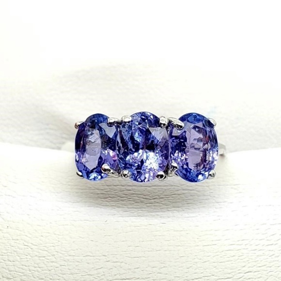 🚨🚨SOLD 🚨🚨CERTIFIED 10K Natural Tanzanite (3ct) Ring - Picture 2 of 5
